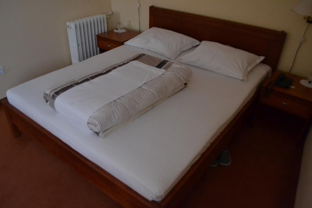 Ada Hotel Sarajevo Phòng bức ảnh